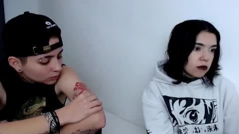 Snapshot of lannie_gonzales chatting on 02.16.25 LANNIE   online show from 02.16.25