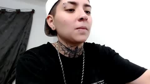 Snapshot of lannie_gonzales chatting on 03.05.25 LANNIE   online show from 03.05.25