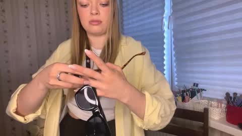 Snapshot of lanniecastellow chatting on 03.28.26 Hello My name is Lola online show from 03.28.26