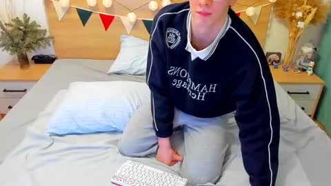 Snapshot of lanny_fandi chatting on 01.23.25 Fandi online show from 01.23.25