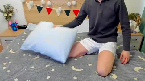 Snapshot of lanny_fandi chatting on 03.04.25 Fandi online show from 03.04.25