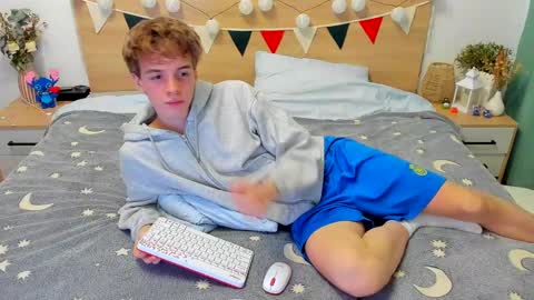 Snapshot of lanny_fandi chatting on 03.06.25 Fandi online show from 03.06.25