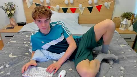 Snapshot of lanny_fandi chatting on 03.07.25 Fandi online show from 03.07.25