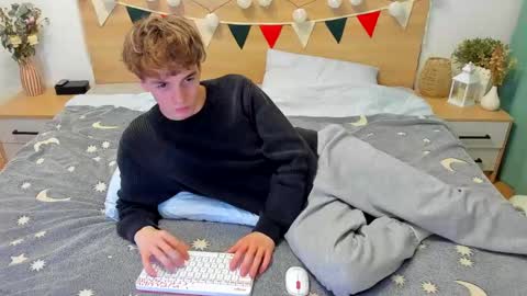 Snapshot of lanny_fandi chatting on 03.09.25 Fandi online show from 03.09.25