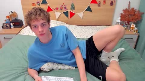 Snapshot of lanny_fandi chatting on 01.13.26 Fandi online show from 01.13.26