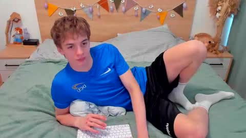 Snapshot of lanny_fandi chatting on 02.20.26 Fandi online show from 02.20.26