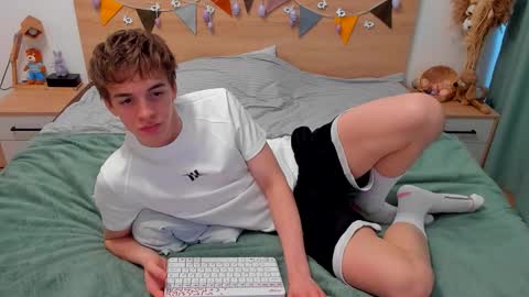 Snapshot of lanny_fandi chatting on 03.03.26 Fandi online show from 03.03.26