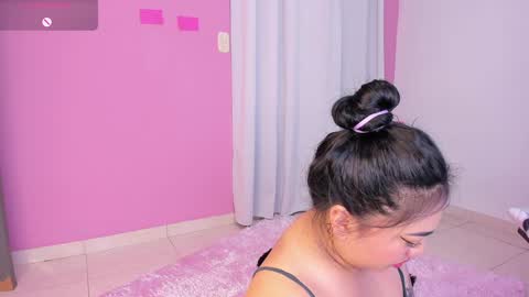 lapeligrosa_ online show from 01.04.25