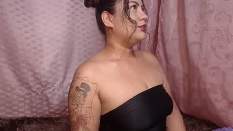 lapeligrosa_ online show from 02.19.25