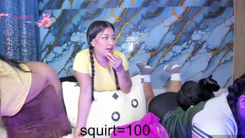 lapeligrosa_ online show from 06.08.26