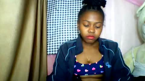 Snapshot of lara_belle chatting on 05.23.26 lara_belle online show from 05.23.26