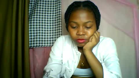 Snapshot of lara_belle chatting on 06.04.26 lara_belle online show from 06.04.26