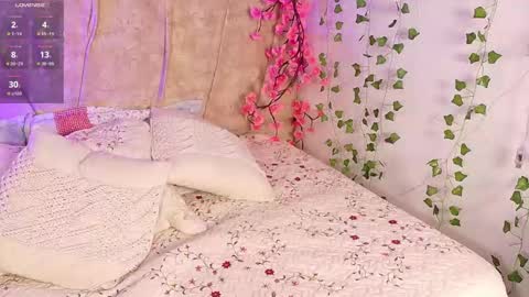 Lara Gill online show from 01.10.26