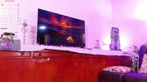 Snapshot of lara_giraldo chatting on 05.28.26 Hello Guys I am Lara Giraldo WELCOME To my room online show from 05.28.26