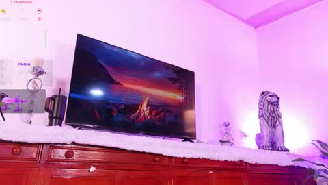 Snapshot of lara_giraldo chatting on 05.30.26 Hello Guys I am Lara Giraldo WELCOME To my room online show from 05.30.26