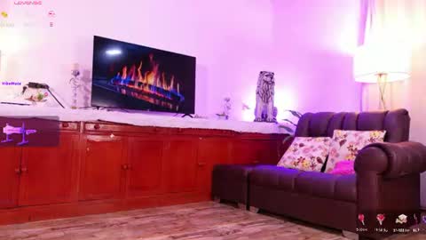 Snapshot of lara_giraldo chatting on 06.12.26 Hello Guys I am Lara Giraldo WELCOME To my room online show from 06.12.26