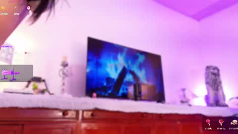 Hello Guys I am Lara Giraldo  WELCOME To my room online show from 07.11.26