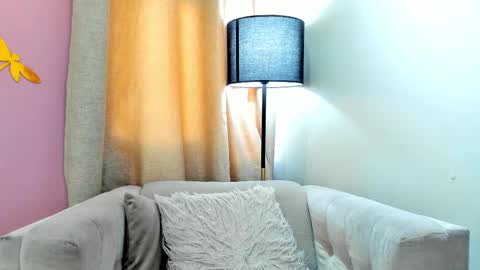      700  200   online show from 02.28.25