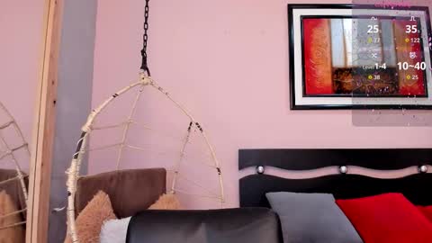      700  200   online show from 10.11.25