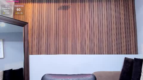      700  200   online show from 07.15.26