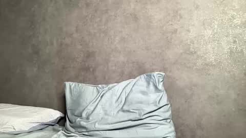 Snapshot of lara_neon chatting on 01.14.25 Lara Neon online show from 01.14.25