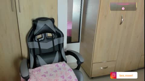 Snapshot of lara_rose1 chatting on 01.16.26 LARA ROSE online show from 01.16.26