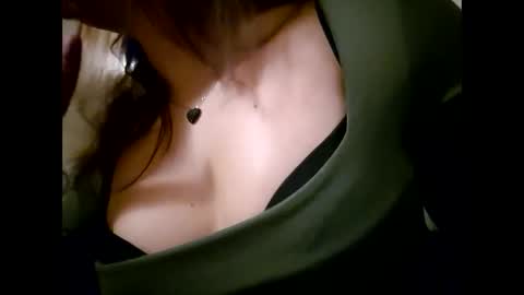 Snapshot of laraa333 chatting on 01.11.25 Little online show from 01.11.25