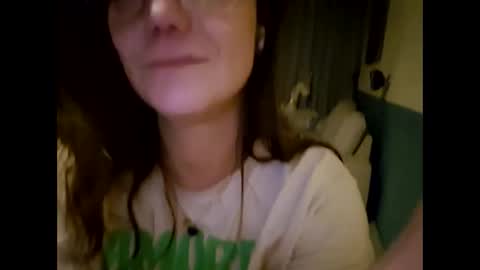 Snapshot of laraa333 chatting on 01.26.25 Little online show from 01.26.25