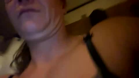 Snapshot of laraa333 chatting on 09.29.25 Little online show from 09.29.25