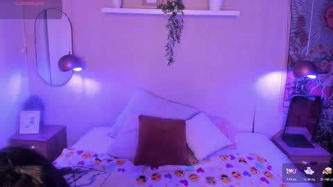 Snapshot of laraa_rouss_ chatting on 12.02.25 laraa rouss online show from 12.02.25