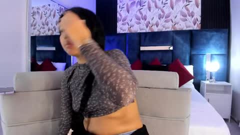Lara online show from 04.25.26