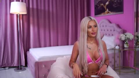 LaraBrynn online show from 07.18.26