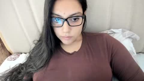 lara online show from 11.08.25