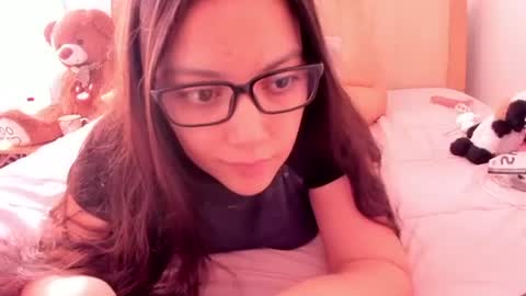 Snapshot of laracamille chatting on 04.02.26 lara online show from 04.02.26