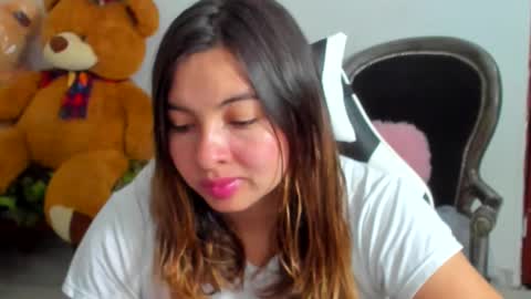 Lara online show from 04.25.26