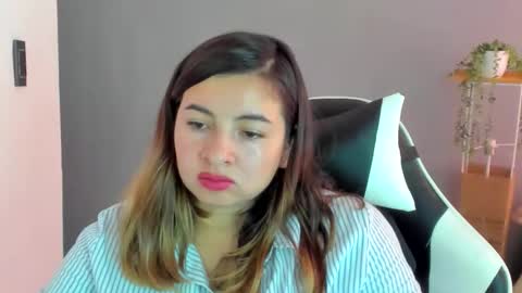 Lara online show from 05.06.26