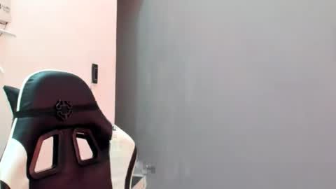 Lara online show from 06.23.26