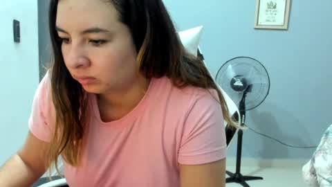 Lara online show from 07.10.26