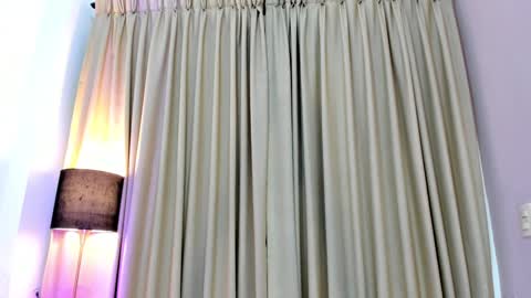  Lara Gold  online show from 01.30.25