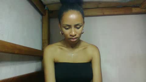 larah98 online show from 03.03.26