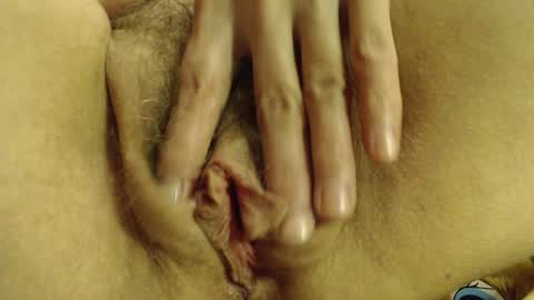 Snapshot of laralhotr chatting on 12.20.24 laralhotr online show from 12.20.24