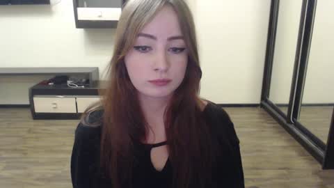 Snapshot of laralianna chatting on 12.11.24 Laralianna online show from 12.11.24