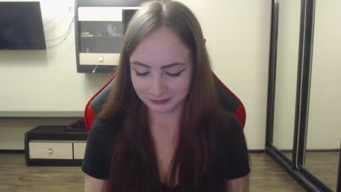 Snapshot of laralianna chatting on 12.23.24 Laralianna online show from 12.23.24