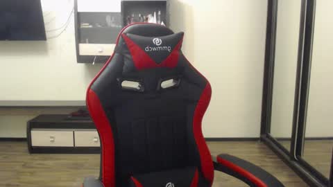 Snapshot of laralianna chatting on 12.25.24 Laralianna online show from 12.25.24