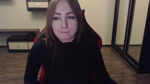 Snapshot of laralianna chatting on 01.09.25 Laralianna online show from 01.09.25