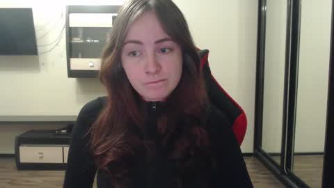 Snapshot of laralianna chatting on 02.06.25 Laralianna online show from 02.06.25