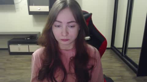 Snapshot of laralianna chatting on 02.08.25 Laralianna online show from 02.08.25