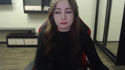 Snapshot of laralianna chatting on 02.21.25 Laralianna online show from 02.21.25