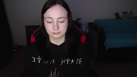 Snapshot of laralianna chatting on 12.13.25 Laralianna online show from 12.13.25