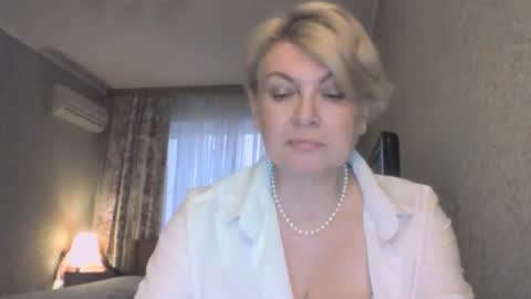 laramrs online show from 04.27.26